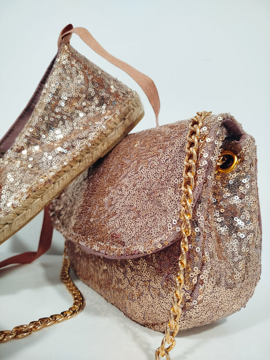 Alpargatas y bolsos personalizados